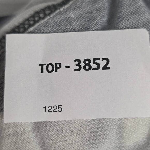 LuLaRoe Classic Tee M Black White Striped Hi Low Top - Picture 5 of 5